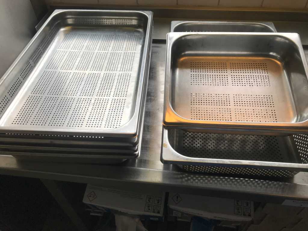 Gastronorm container perforated various (8x)