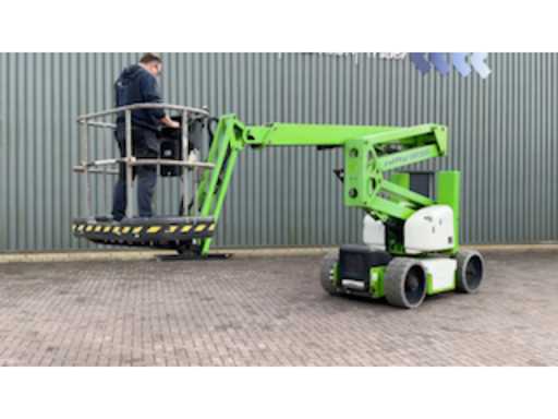 099ad567-73fd-478e-9c56-79ec30b18127.mp4