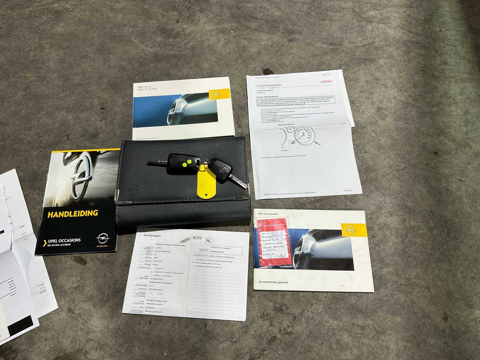 Opel Astra GTC 1.8 Cosmo 140pk 2009 (Origineel-NL), 16-JDN-1