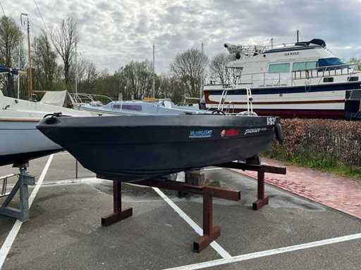 2020 Pioneer Viking cu linie întunecată Speedboat