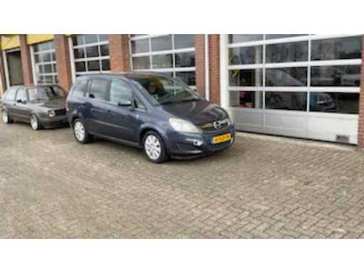 dd80744b-4047-469b-9ec9-31c46aea1c60.mp4