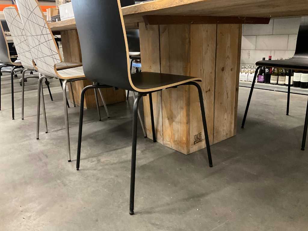 Table with 8 chairs