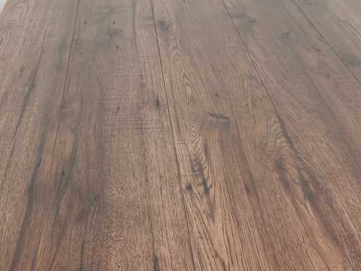 Laminat o wymiarach 43 m2 - 1383 x 193 x 12 mm