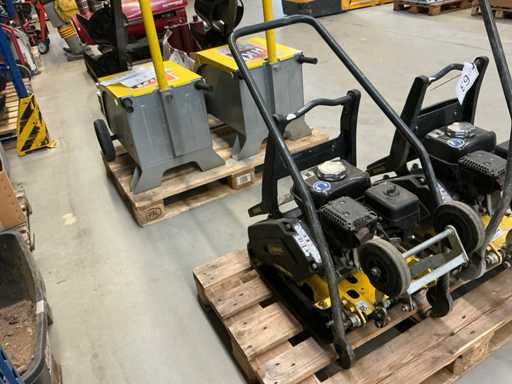 2016 Bomag BP 12/40 Vibratory Plate