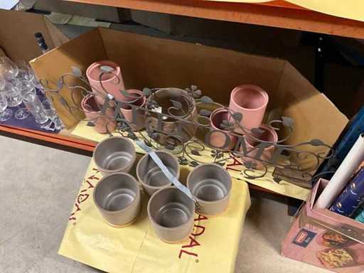 Various Flower Pots (21x)+ wall decoration