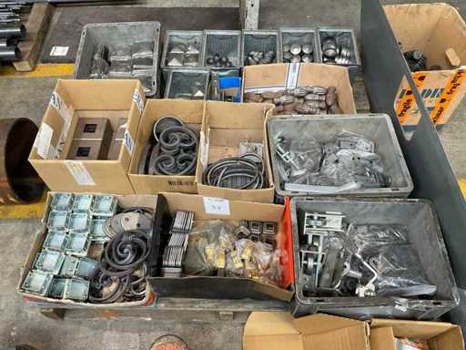 Batch of fencing parts