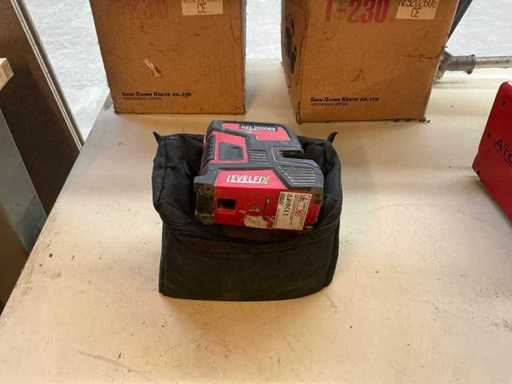 Laserul Levelfix Cross cu geantă