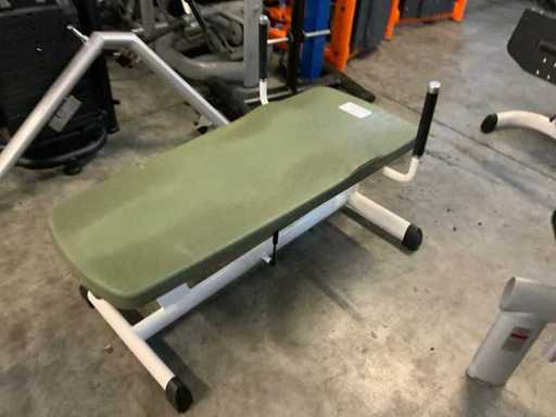 Gym80 Signum Bench médical abdominal Multi-gym