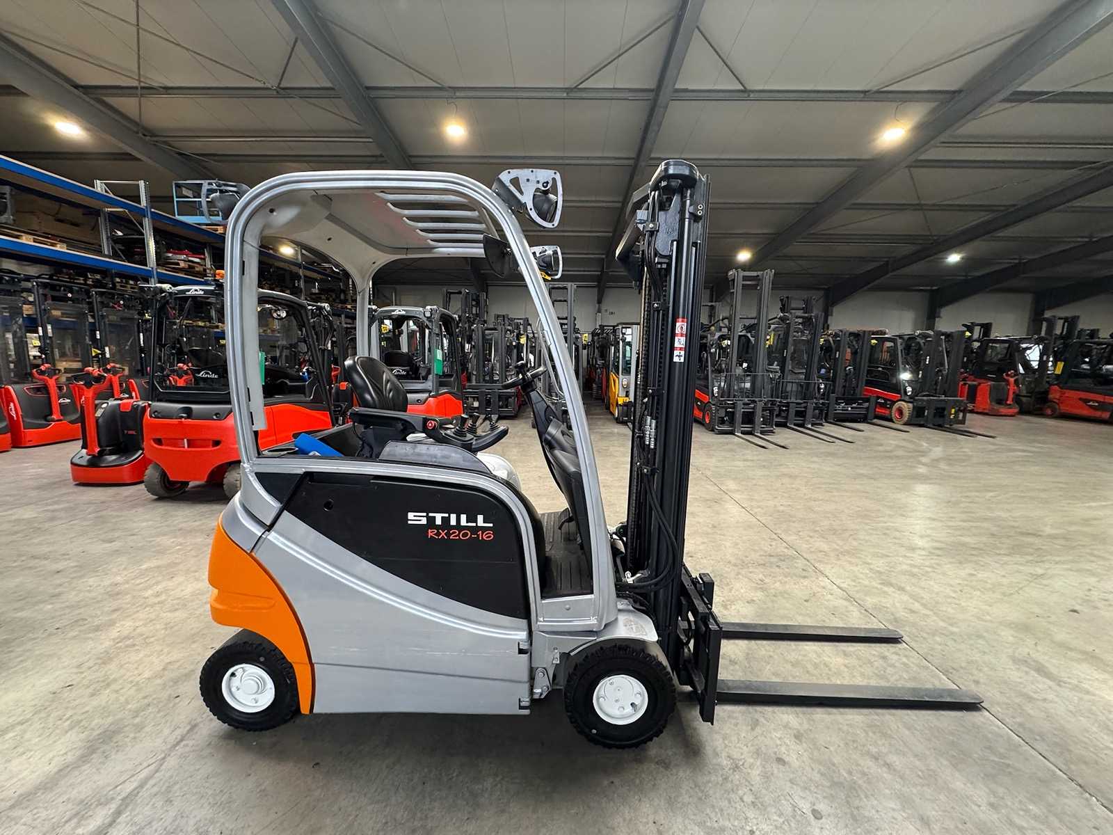 08 / 2025 Service + UVV 09/2026 Still RX20-16P 1.600kg Triplex 490cm Electric Forklift 6.428 hours