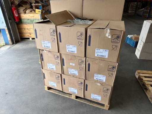 Batch of fruit packaging (apple) (1800x)