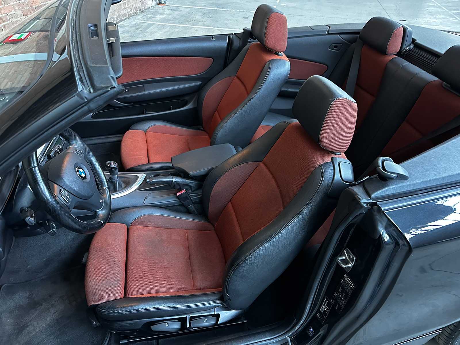 BMW 118i Cabrio High Executive 1-serie 143pk 2011, L-752-XS