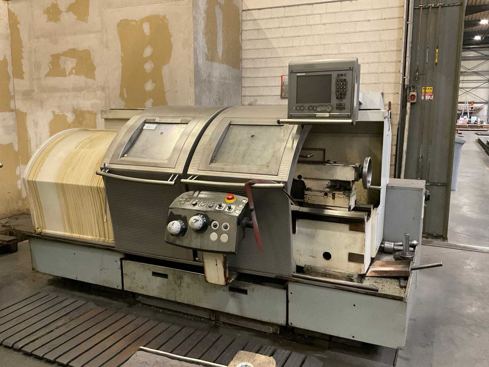 GILDEMEISTER – NEF520-1990 -Cycle-controlled lathe / CNC lathe