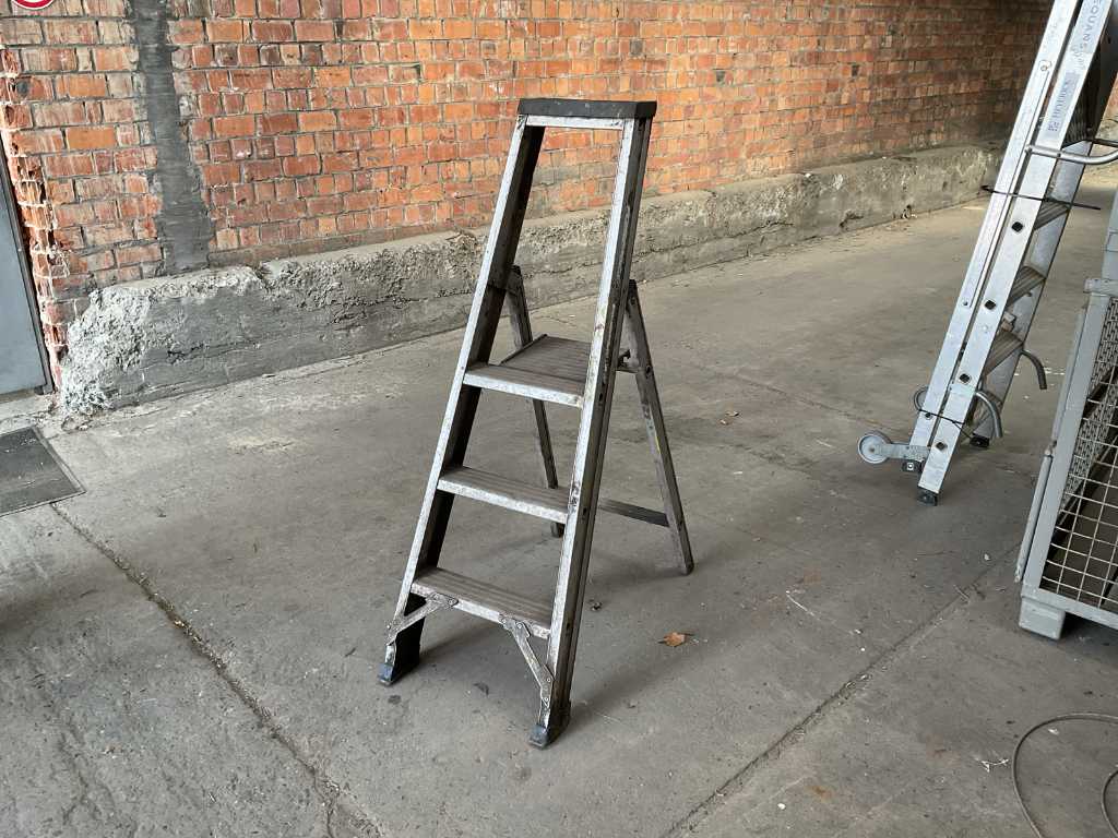 Tie Ladders Aluminium stepladder