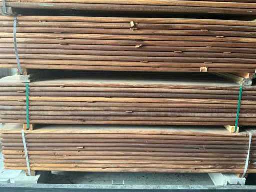 Geschaafde Okan plank (128x)
