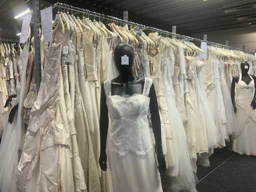 Linea Raffaelli Partij diverse bruidsjurken (49x)