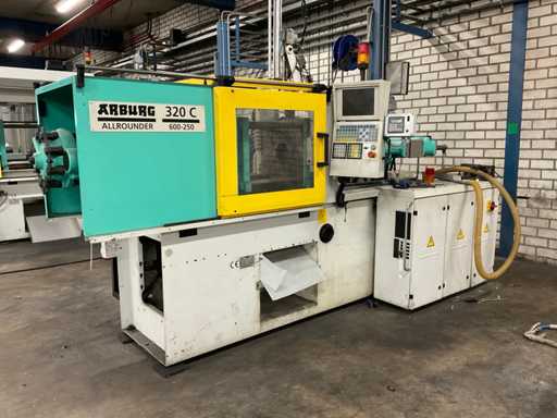 1999 Arburg 320C Allrounder 600-250 Spuitgietmachine