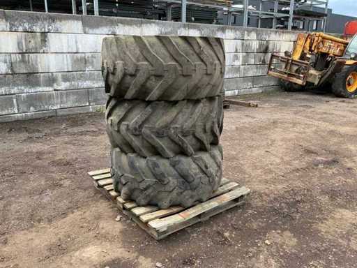 3X Dunlop Stabilarge 18 R19.5 Tire, wheel and rim
