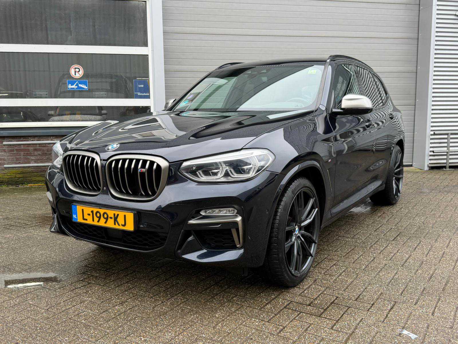 2018 BMW X3 M40i xD High Exec. Passenger Car