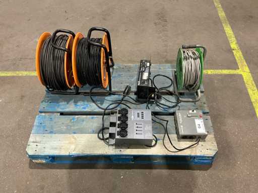 Verschillende fabrikanten van dimmers en verlengkabels