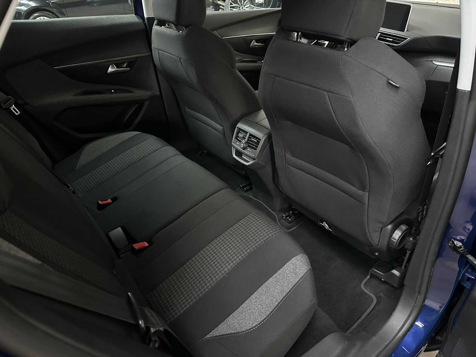 Peugeot 3008 1.6 BlueHDi BL Exec 118pk 2017