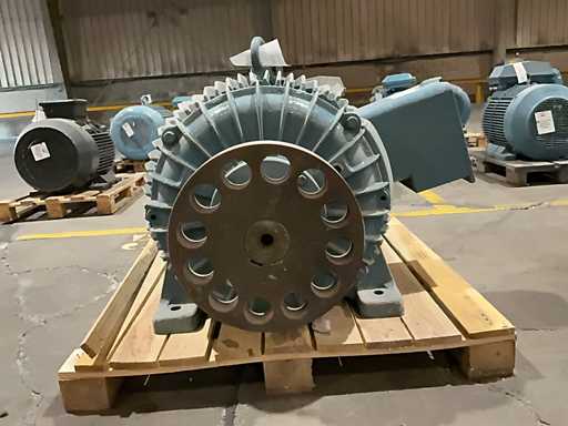 Silnik elektryczny SIEMENS 270KW 1500RPM 4000/660V B3 T355