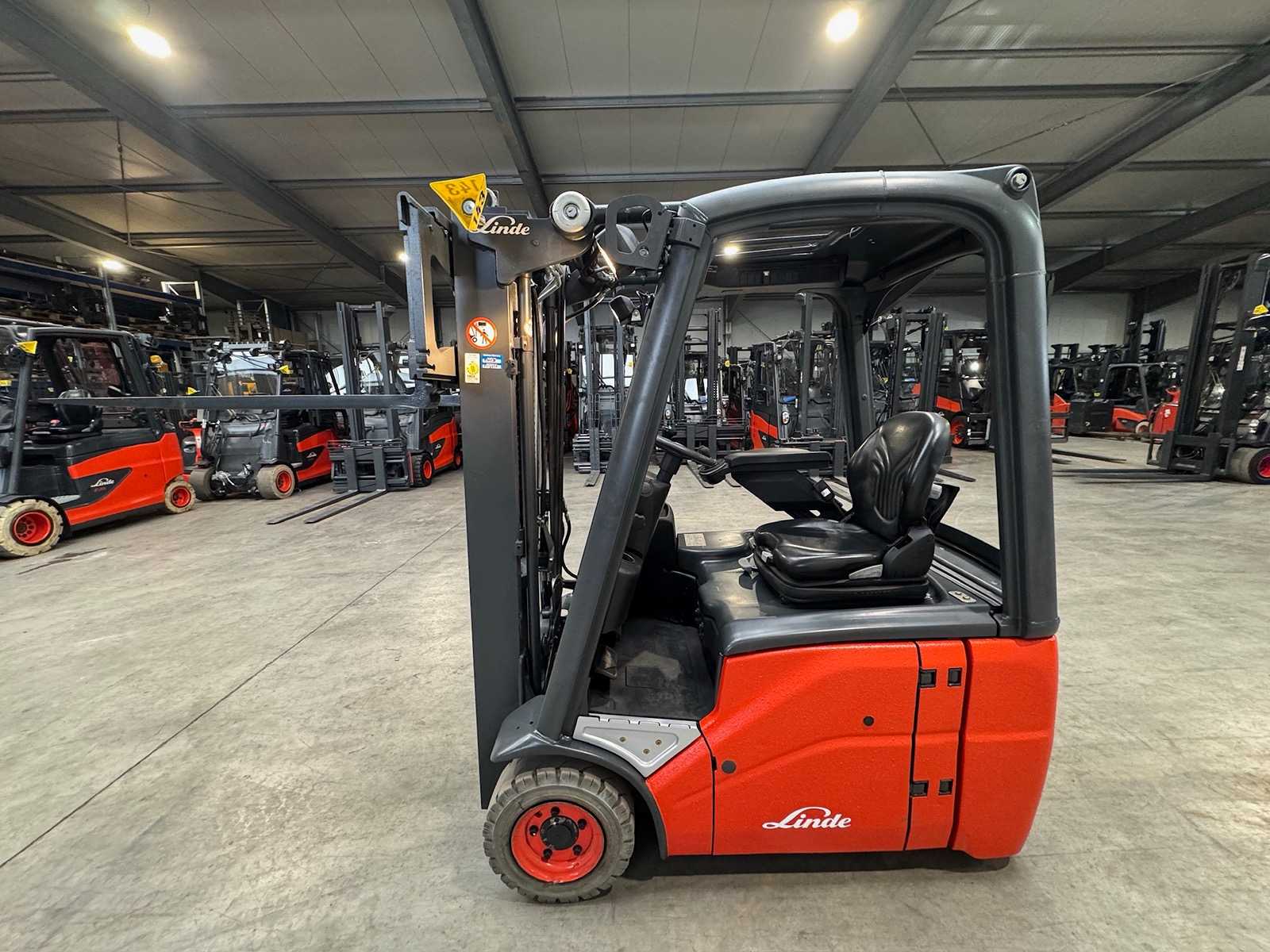01/2021 Service + UVV 07/2026 Linde E14 Duplex Free Lift Electric Forklift 8,370 Hours