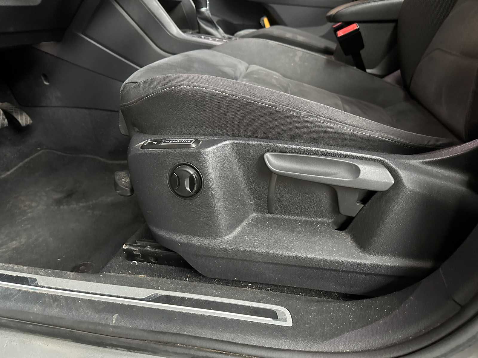 Volkswagen Tiguan 1.4 TSI ACT Highline 148pk 2018 (Origineel-NL), RR-501-H