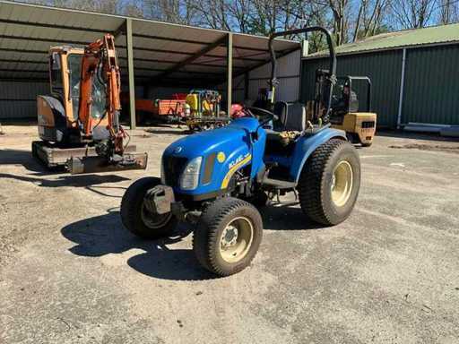 Trattore New Holland Boomer 2030
