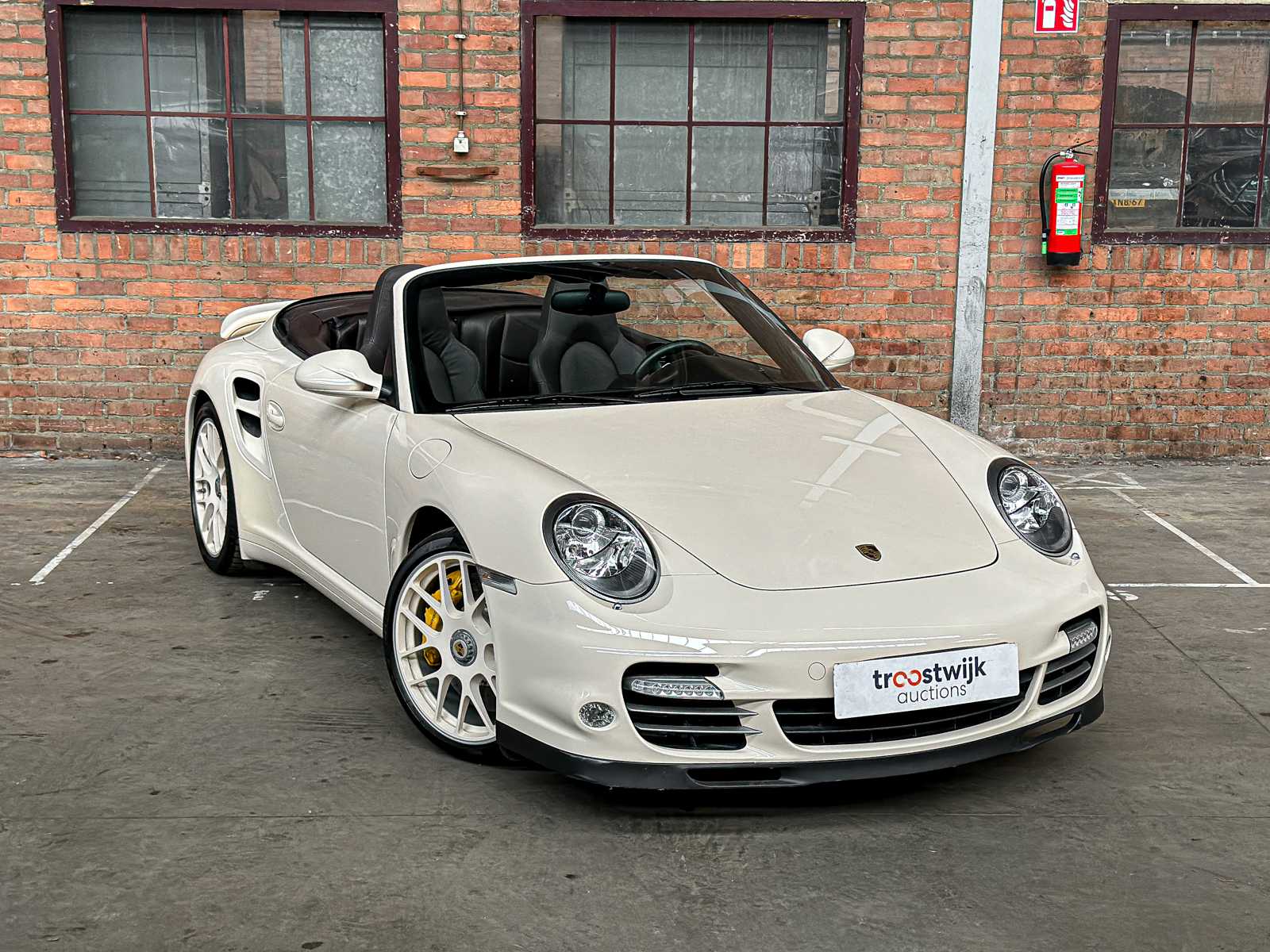 Porsche 911 Turbo Cabriolet 997.2 3.8 TT 500pk 2010 -Hardtop- Youngtimer (23.000 km) 