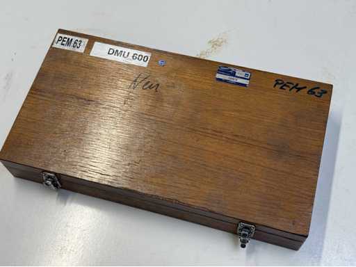   End-of-line gauge
