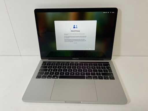 Apple MacBook Pro 13", Core(TM) i5 8ª generazione, 8 GB di RAM, 128 GB NVMe Laptop