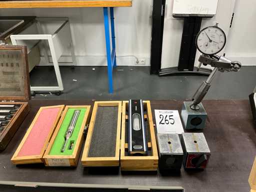 Divers dispositifs de mesure (3x)