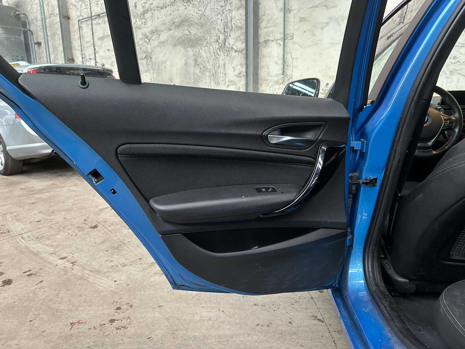 BMW 118i Corporate Lease Executive 1-Serie 136pk 2017, RH-134-H