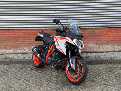 KTM Tour 1290 SuperDuke GT ABS, 26-MK-LL