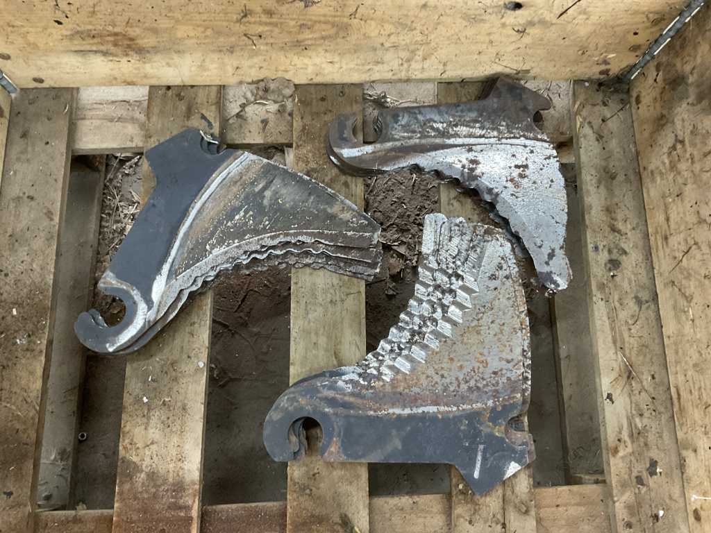 Set of blades for Krone Comprima CF155 XC Round Baler