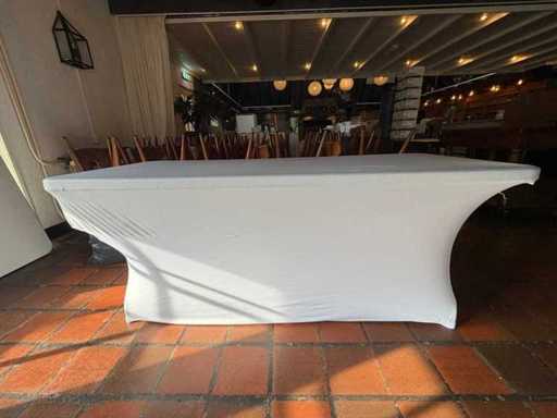 Mese de restaurant din plastic pliabile Sediamo cu fustă asortată (4x)