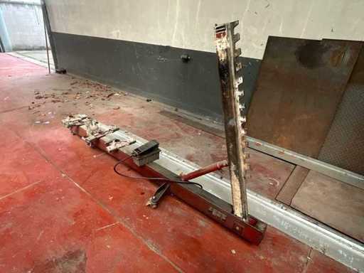 Panca raddrizzante/panca trazionale Blackhawk con sistema di rotaie idraulica