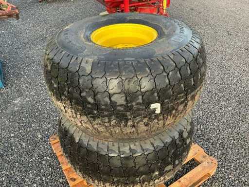 Galaxy Turf Special 22.5LL x 16.1 Tire, wheel and rim (2x)
