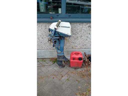 Motore fuoribordo Evenrude