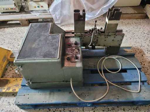 Angelo Vecchio - 48/40 - Macchina per impacchettare il lamierino