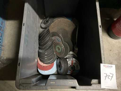 Charge von Schleifscheiben