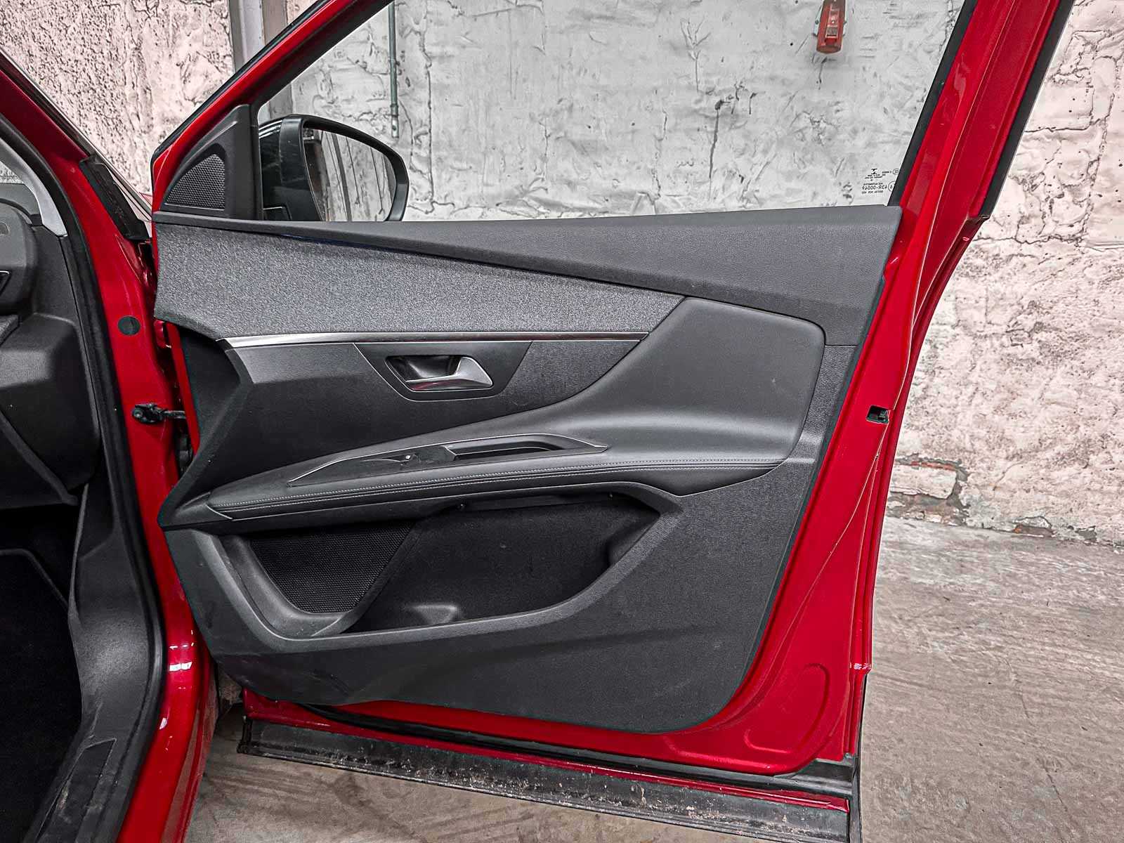 Peugeot 3008 1.2 PureTech Allure 131 PS 2019, G-246-KZ