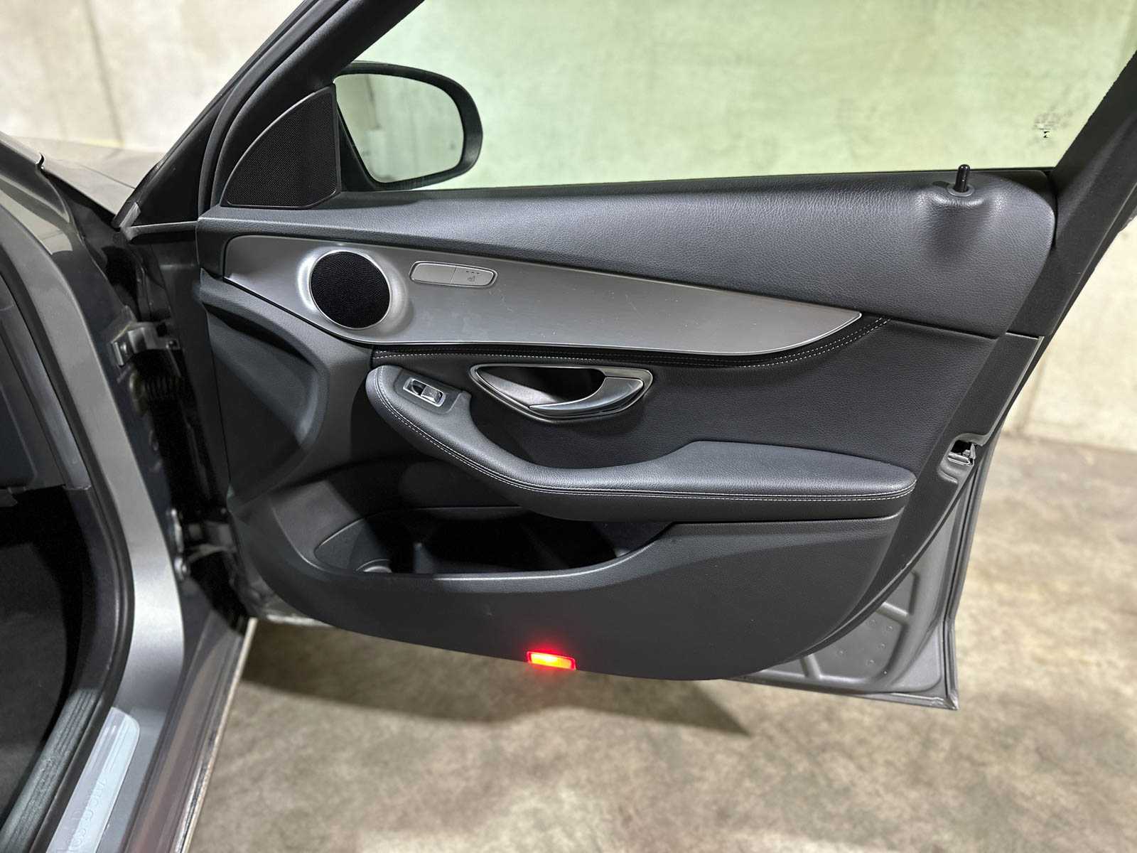 Mercedes-Benz C350e Estate Lease Edition 279pk 2016 C-klasse, X-645-TS