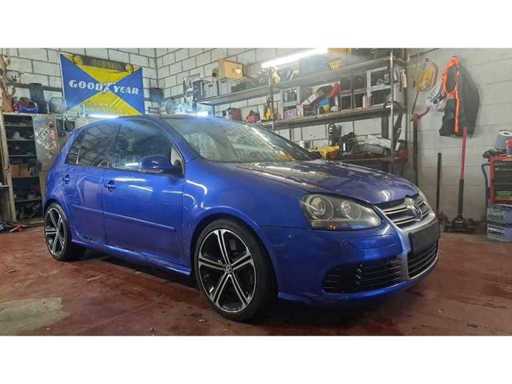 Volkswagen Golf Mk5 R32 2005