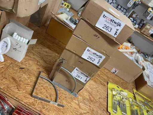 20 Eisenregalstützen