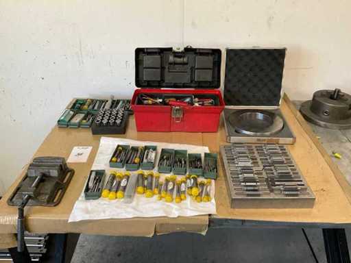 Lotto di macchine utensili