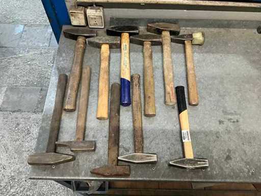 Partia różnych młotków (11x)