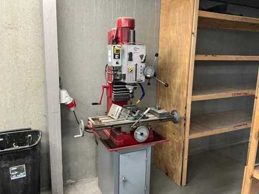 Perceuse à colonne Crimac MC45-3 2014 avec fonction de fraisage