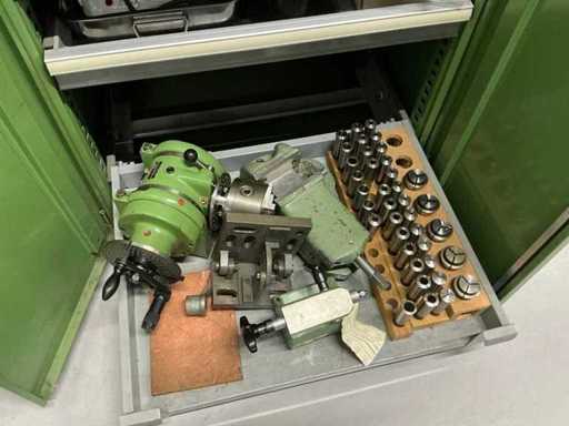 Werkstattschrank mit Inhalt