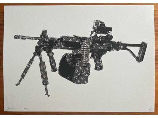 DEATH NYC : Vuitton Gun